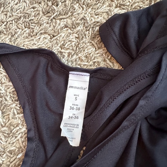 black athletic t shirt - Picture 3 of 3